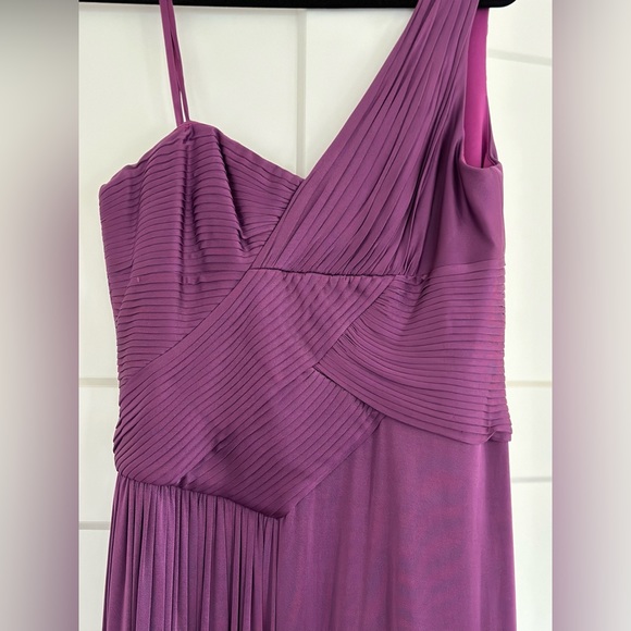 Gorgeous BCBG MaxAzria gown - Picture 2 of 7